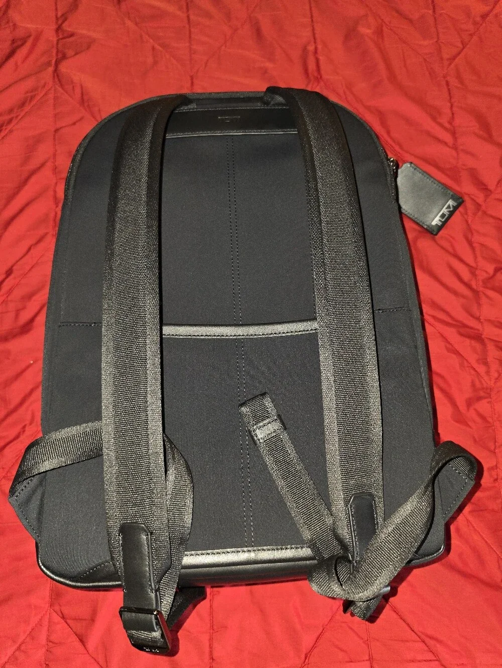 Tumi FIRE! NWOT! The Harrison Warren Backpack in Midnight Black. Sz OS. R2S!